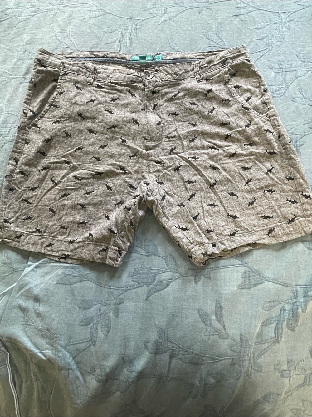 Men's Light Gray Patterned Flat-Front Shorts